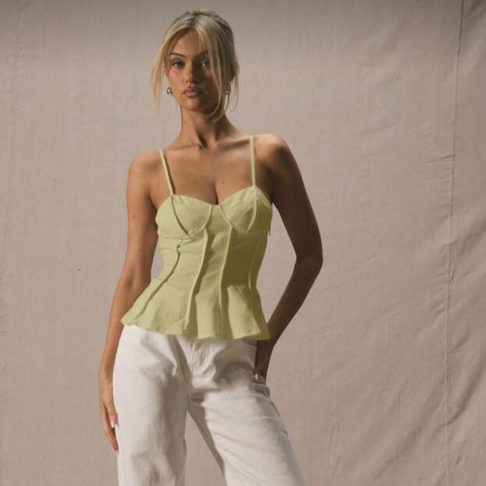 MUSERA Thin Cami Strap Flared Hem Top